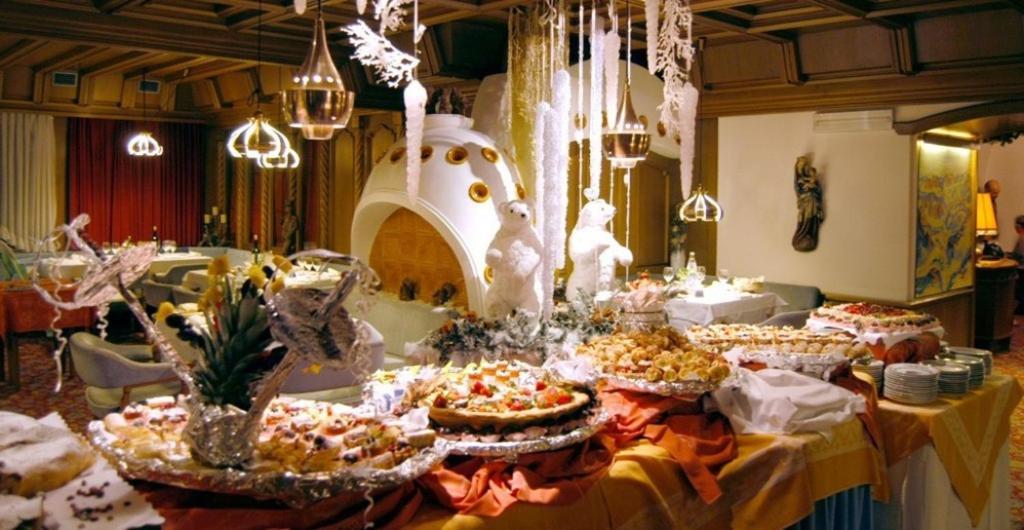 Alpen Hotel Corona Виго-ди-Фасса Экстерьер фото