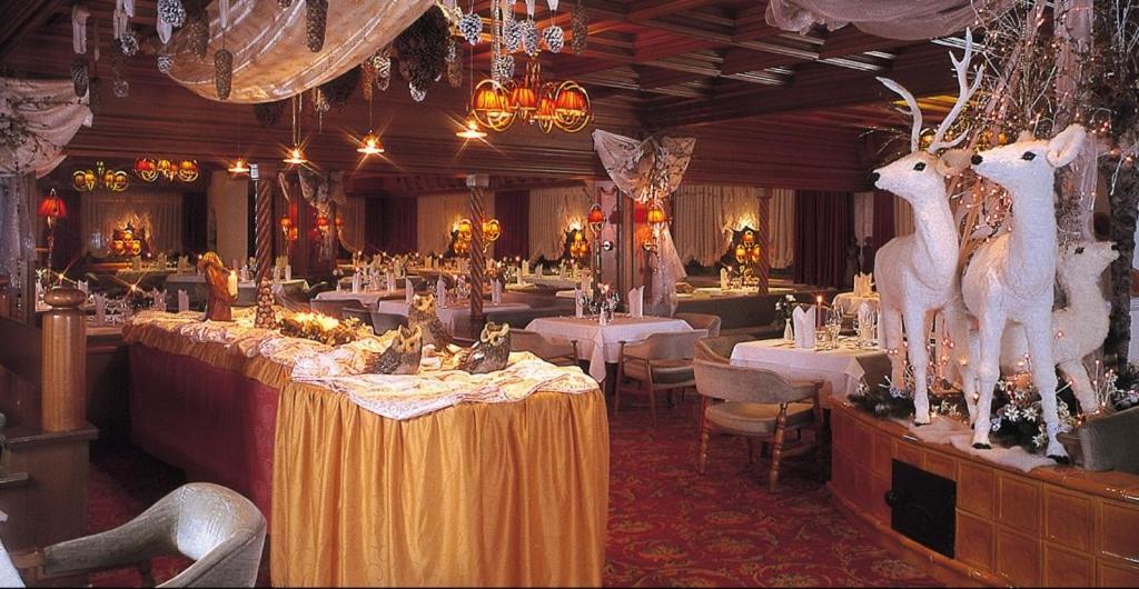 Alpen Hotel Corona Виго-ди-Фасса Экстерьер фото