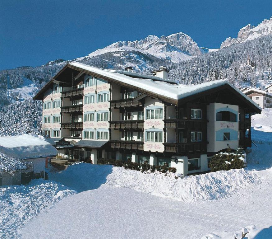 Alpen Hotel Corona Виго-ди-Фасса Экстерьер фото