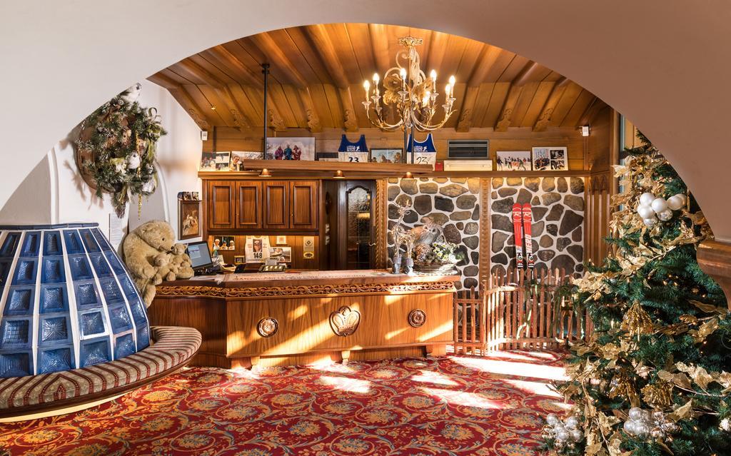Alpen Hotel Corona Виго-ди-Фасса Экстерьер фото
